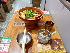 -成都你六姐·牛肉冒菜(上海周浦万达店)