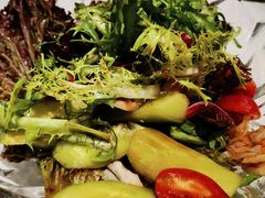 鲜虾蔬菜沙拉-辣婆婆(航天桥店)