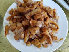 -东巴谷野生菌火锅餐厅
