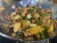 铁锅紫苏跳跳牛蛙-聚味罗记大排檔·烧烤·鲜鱼杂·甲鱼煲(科学馆店)