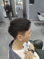 -艺格造型染发烫发