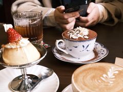 -Café Monson