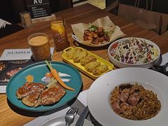 -10號公馆专业果木牛排餐厅