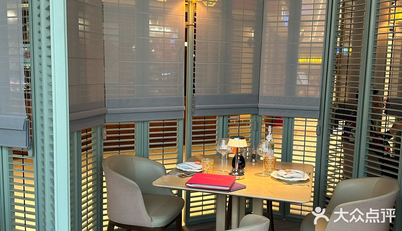 就在中央大街·哈尔滨人都知道的西餐厅～