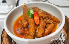 Braised Chicken Feet with Purple Lily Sauce