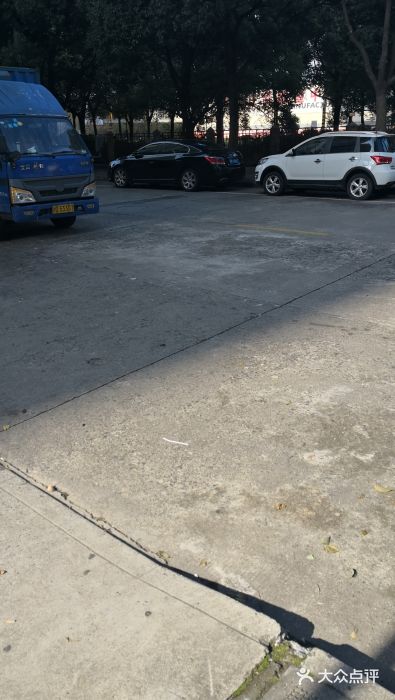 富豪金丰酒店-停车场图片