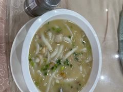 -鹏城人家海鲜酒家·23年老字号(较场尾店)