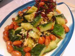 凉拌黄瓜-早酒肖汉老味拌面