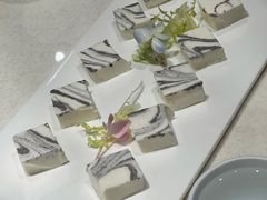 大理石奶香荔浦芋头-新雅粤菜馆(南京东路店)