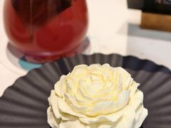 -潮一不贰·法式甜品·生日蛋糕·西式简餐(外滩店)