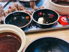 -万和春排骨砂锅米饭(新业广场店)