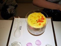 -燕庭·纯燕窝·甜品下午茶(南京西路店)