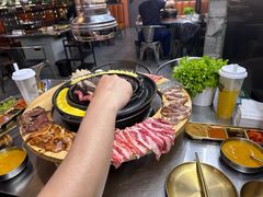 -胡悦里韩式烤肉(芝罘万达广场店)