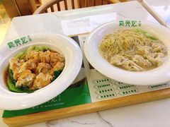 -袁亮宏饺子云吞(侯家桥菜场店)