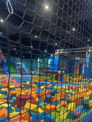 -袋鼠王蹦床公园(中信泰富万达广场嘉定新城店)