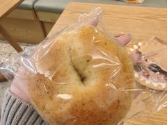 猪肉脯海苔肉松贝果-提亚烘焙·手作面包·生日蛋糕(七星店)