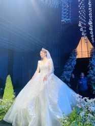 -拉瑞娜LaReine婚纱礼服高级定制