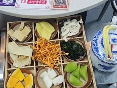 -芈重山老火锅(广州首店)