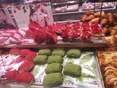 -巴黎贝甜(大宁国际商业广场店)