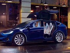 -TESLA 特斯拉(上海太古汇体验店)