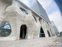 -证大喜玛拉雅中心