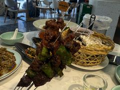 -嗨辣小聚·盘锦河蟹·海鲜烧烤龙虾(盘锦十年好店)