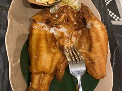 泰式炸鱼配生芒酱汁-Thai Alley泰爱里(二沙岛店)