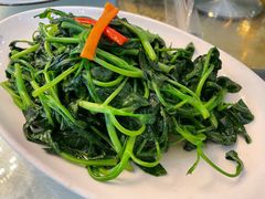 -马尔龙新疆饭店·清真(瑞景店)