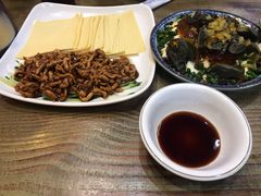 京酱肉丝-东北农家饺子村(昌平路店)