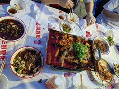 -冶建镜子·老南昌大排档·江西虾王(总店)