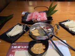 -呷哺呷哺(普陀乐购真北店)