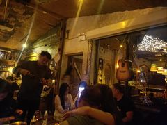 -城墙外BAR