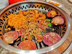 -黑金·寻焰自助百汇·烤肉·火锅(中街店)