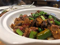 牛肝菌牛腩-胡子大厨·超级小炒肉(晶耀前滩店)