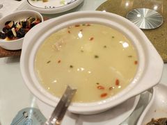 鸡汤-天外天美食广场(哈尔滨路店)