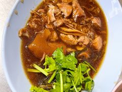-Kha Mu Charoensang(Silom)