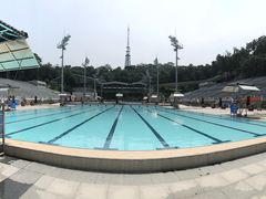 -越秀山游泳场