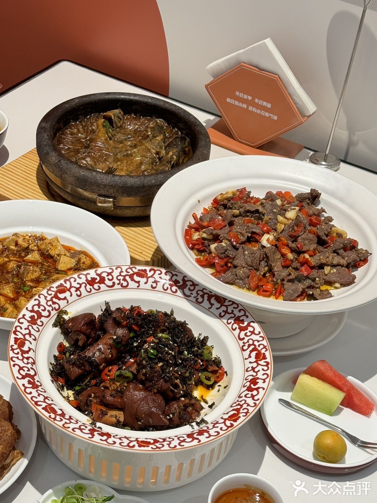 从进门到结账，我的嘴就没停过.... 