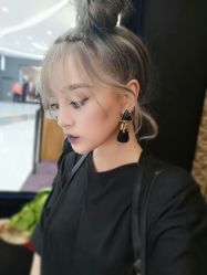 -变画·发型STUDIO