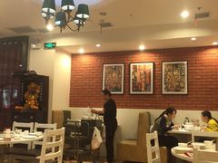 -闫府私房菜(经四路万达店)