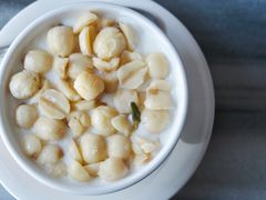 牛奶炖蛋白加莲子-黄师奶甜品店