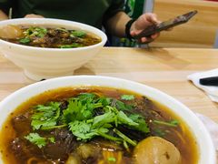 -小马牛肉面·牛骨熬制(南京博物院店)