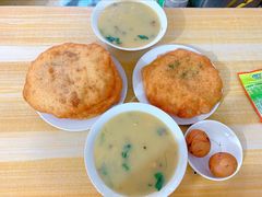素韭菜馅饼-老方子馅饼粥(台东店)