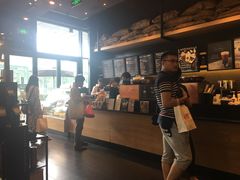 -星巴克臻选(宁波世纪东方广场店)