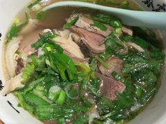 牛肉粉丝汤-鑫震源·苏式大虾生煎(山塘街店)