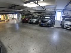 -大宁国际商业广场-地下停车库