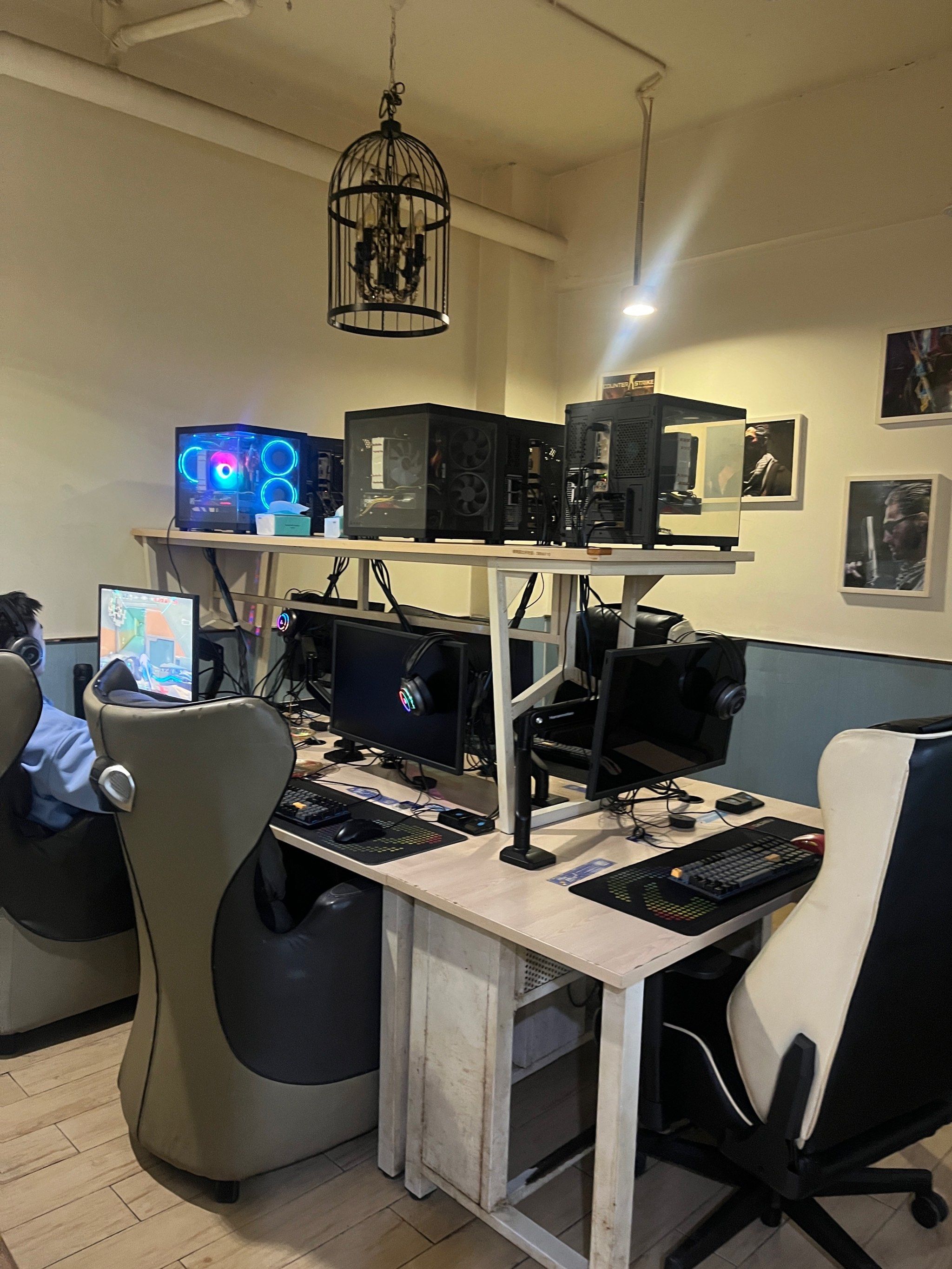 今天吃完午饭,我就去了网鱼网咖横岗店.一