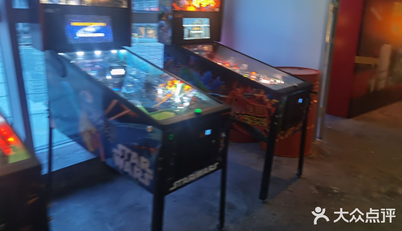 运动、看球、吃饭