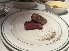 -Wolfgang’s Steakhouse 沃夫冈牛排馆(上海白玉兰广场店)