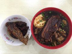 -小龙大肉面馆